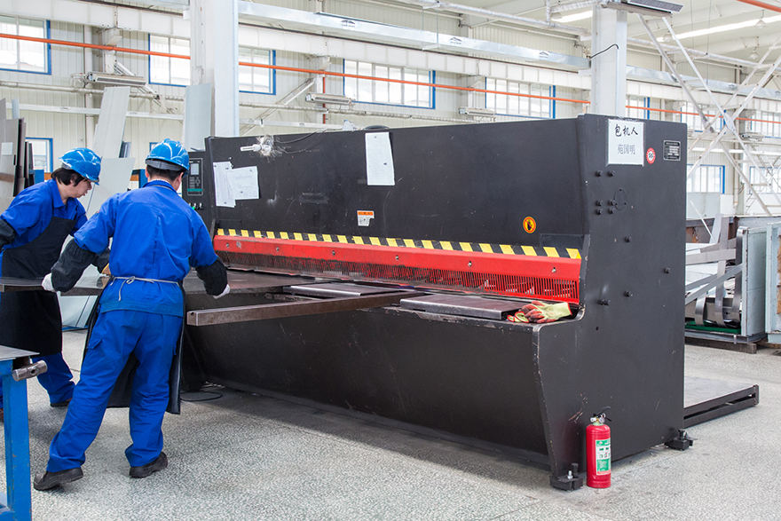 沈陽飛馳電氣設備有限公司剪板機企業(yè)展示