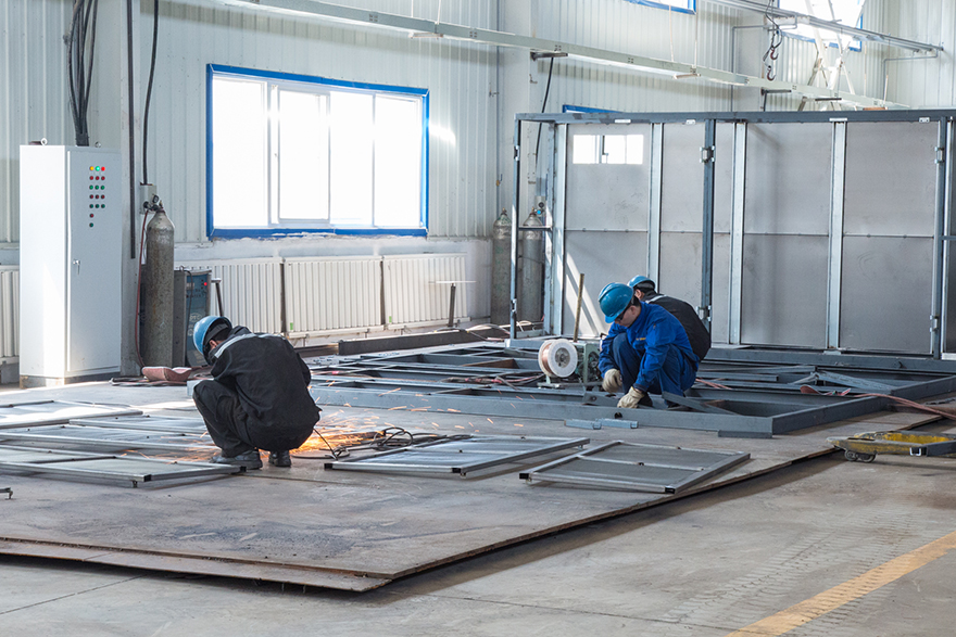 沈陽飛馳電氣設備有限公司工作中企業(yè)展示