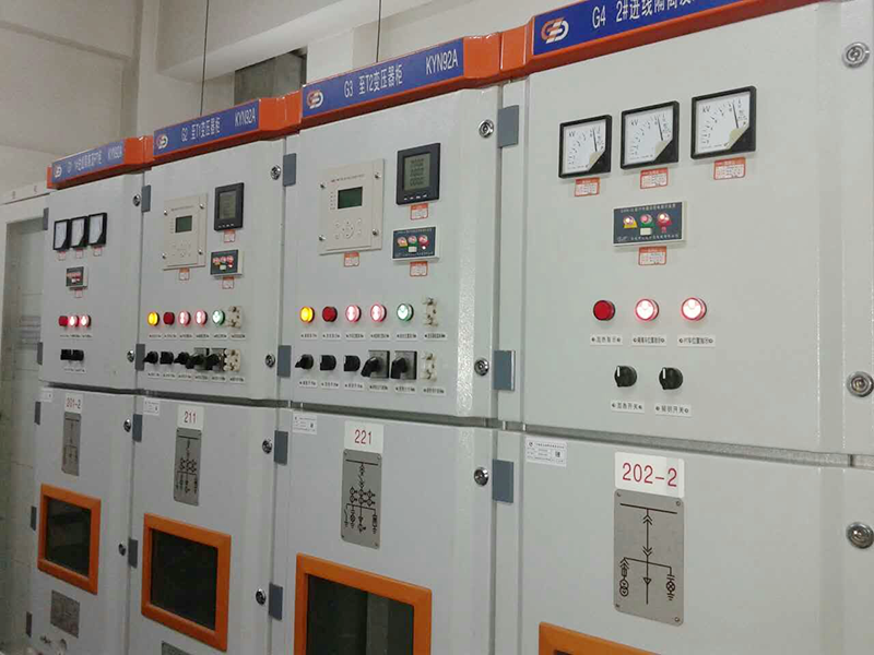 開閉站、美式箱變、低壓動力配電箱、低壓開關(guān)柜、低壓母線橋、鎧裝移開式金屬封閉開關(guān)設(shè)備（KYN92A-12）、三相有載調(diào)壓變壓器、組合電器、高壓電容補(bǔ)償柜、后臺系統(tǒng)和直流屏