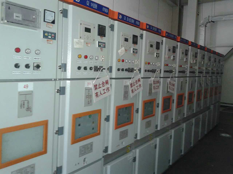 開閉站、美式箱變、低壓動力配電箱、低壓開關(guān)柜、低壓母線橋、鎧裝移開式金屬封閉開關(guān)設(shè)備（KYN92A-12）、三相有載調(diào)壓變壓器、組合電器、高壓電容補(bǔ)償柜、后臺系統(tǒng)和直流屏